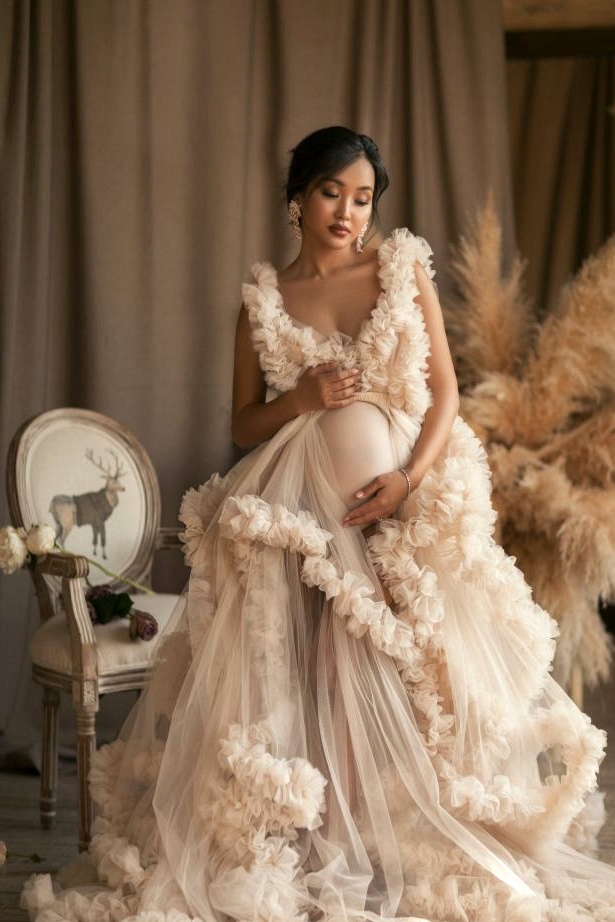 Maternity Marriage ceremony Attire for Pregnant Brides - Swanky